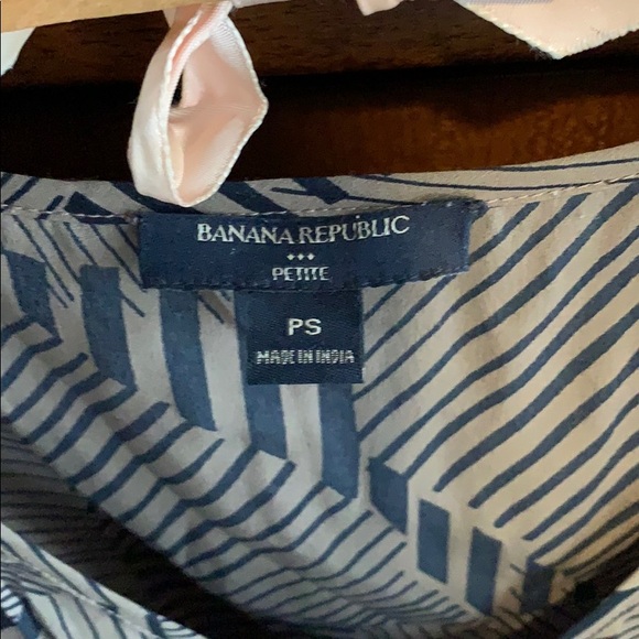 Banana Republic petite small blouse - Picture 2 of 3